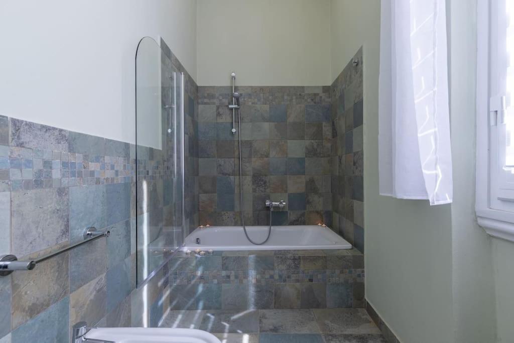 Ammirato Duplex In Флоренция Экстерьер фото